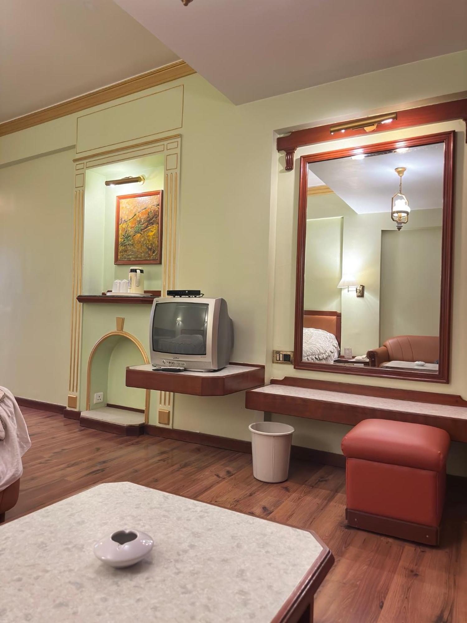 Hotel Nahar Nilgiris Уті Екстер'єр фото